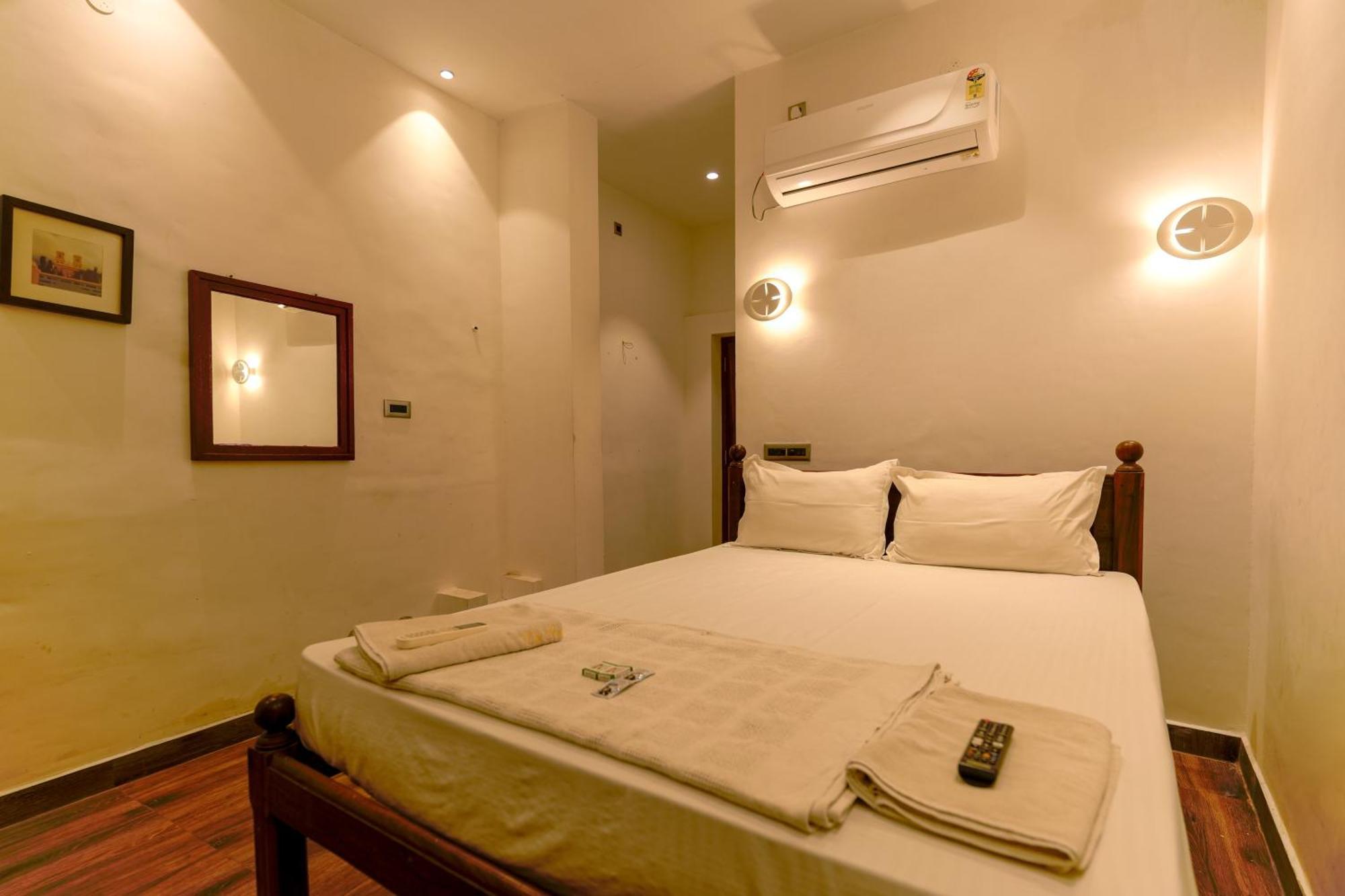 French Villa Puducherry Exterior foto