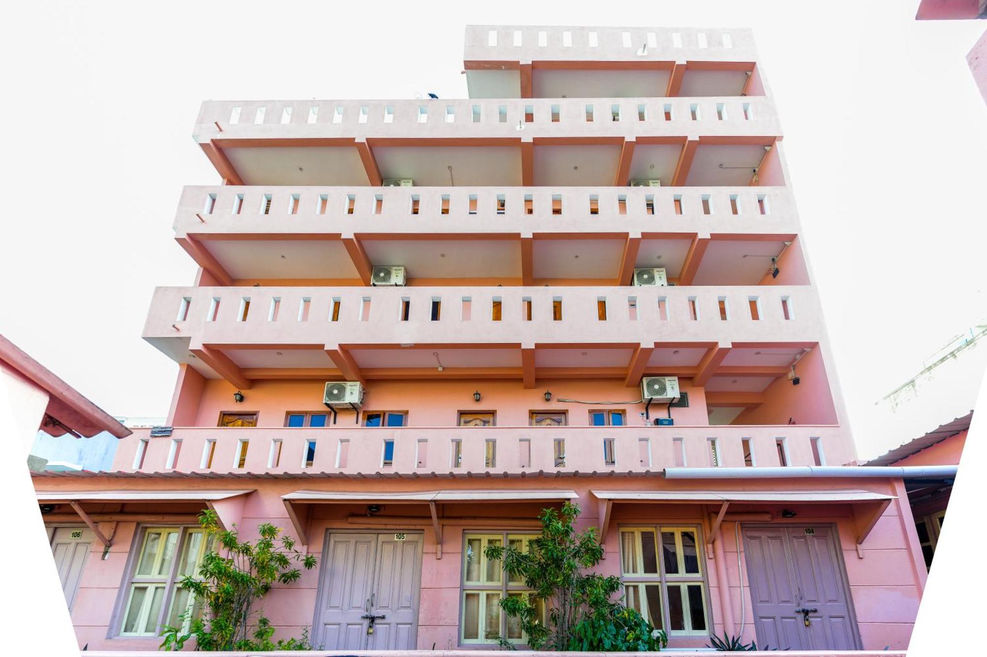 French Villa Puducherry Exterior foto